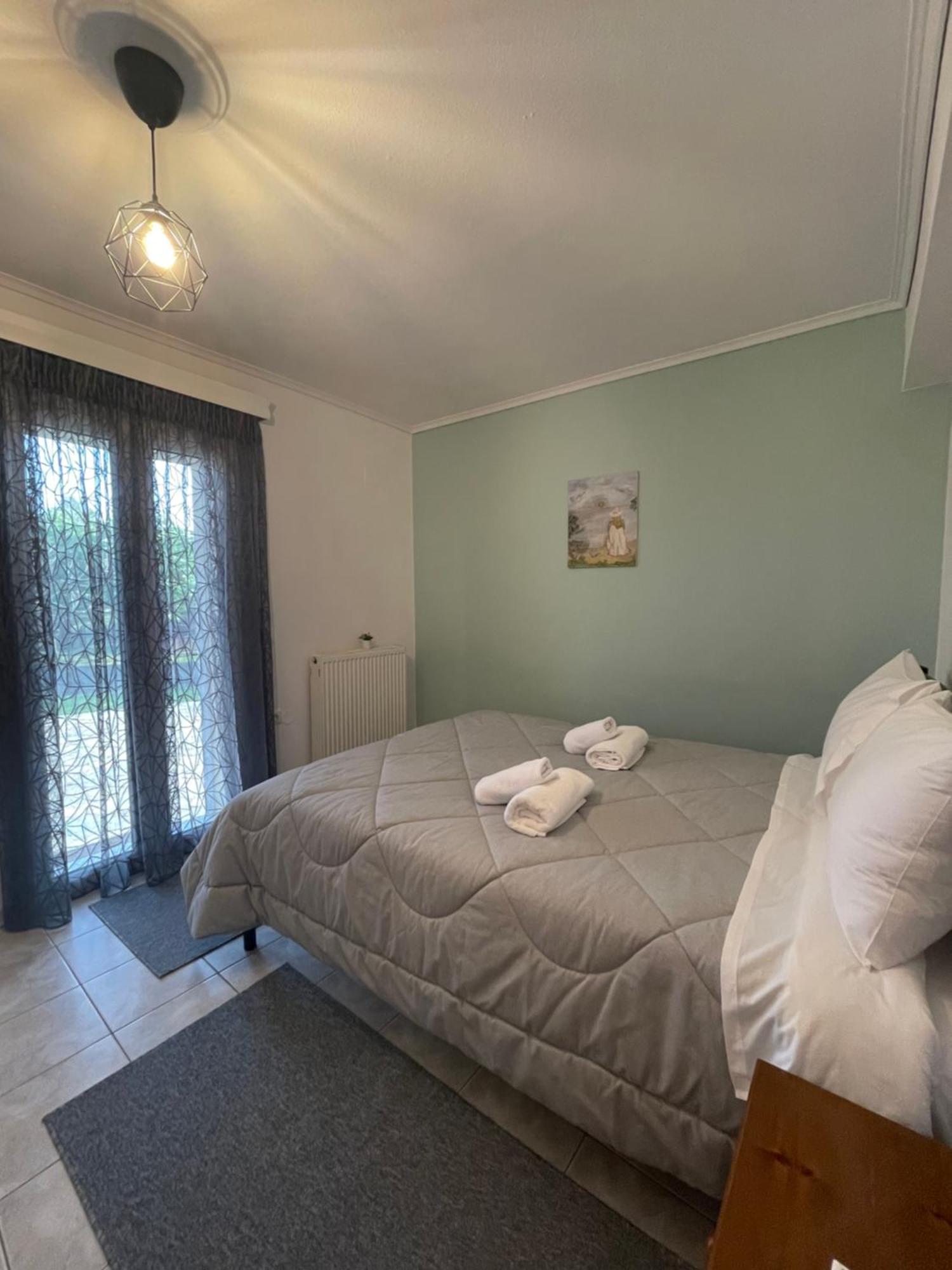 Flo'S Apartments Missolonghi ภายนอก รูปภาพ